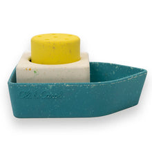 Load image into Gallery viewer, Oli &amp; Carol / Bijt-en badspeelgoed / Upcycled Boat / Yellow